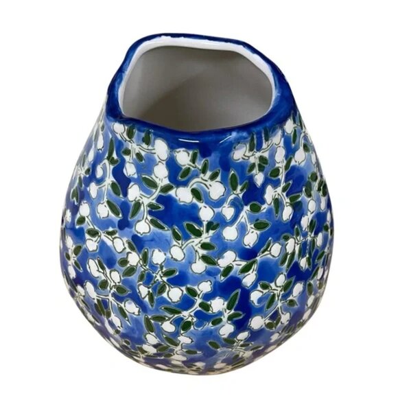 dorotea CAROLINA SILVA hand painted ceramic vase etched white flowers on blue - Picture 5 of 11